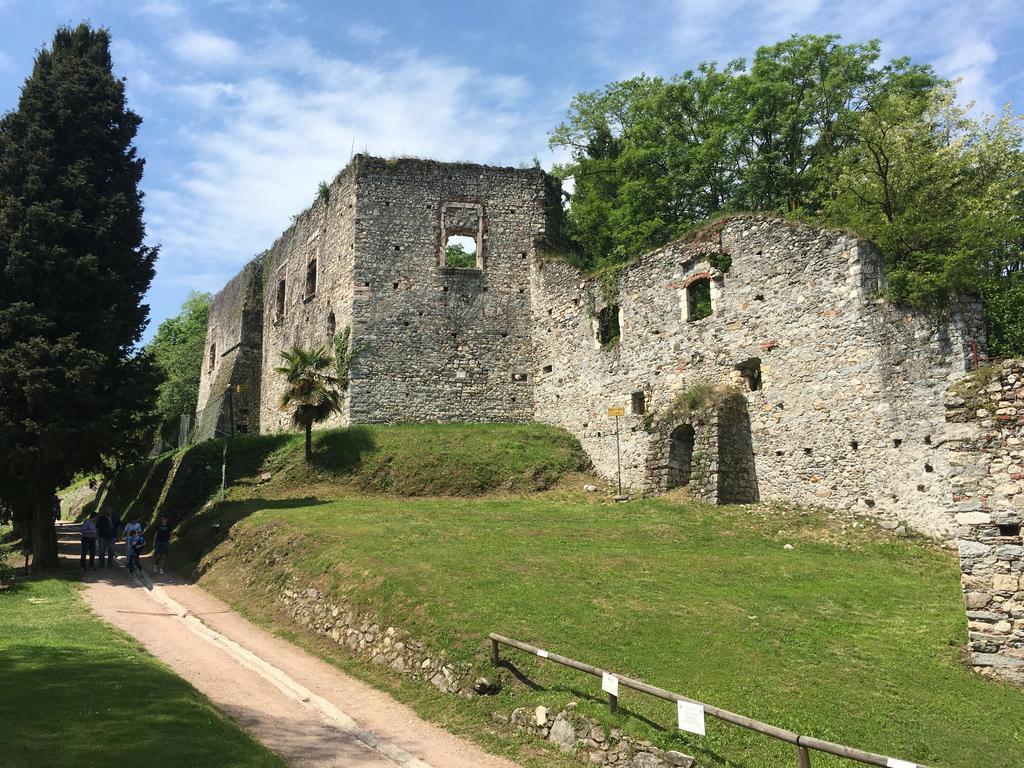 La Casa Nel Parco Villa Arona Exterior foto